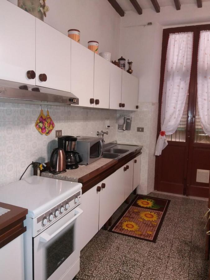 Ferienwohnung Casa Tarrini Chianni Exterior foto