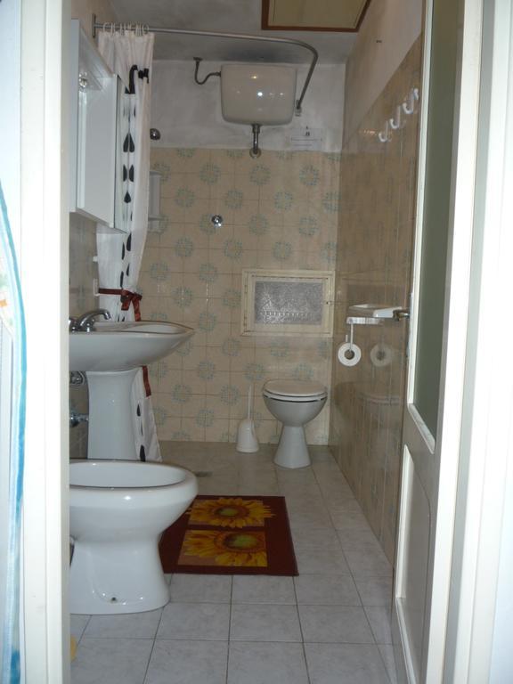 Ferienwohnung Casa Tarrini Chianni Exterior foto